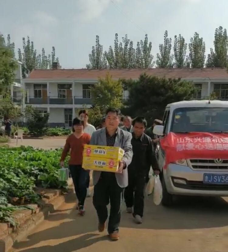 山東興源機(jī)械有限公司|起重機(jī)|行車|山東興源機(jī)械|單梁起重機(jī)|電動葫蘆|起重配件|aweucke.cn|xyqzj|xyqzj.com|興源起重機(jī)|興源|起重機(jī)行車|起重設(shè)備|起重機(jī)械